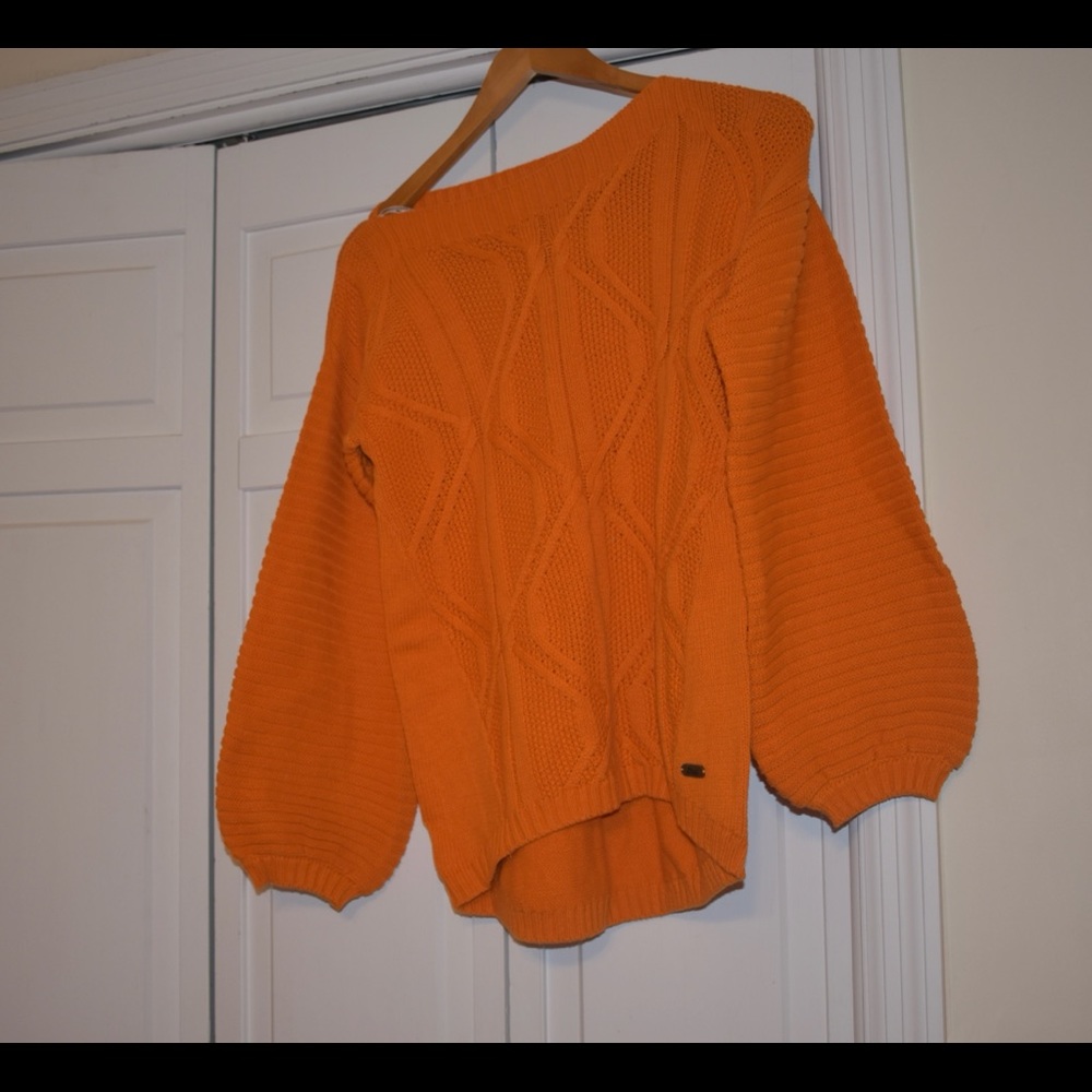 Women’s Bass size small orange sweater